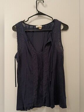 Sleeveless Tank Top